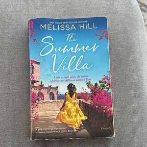 The Summer Villa Book by Melissa Hill